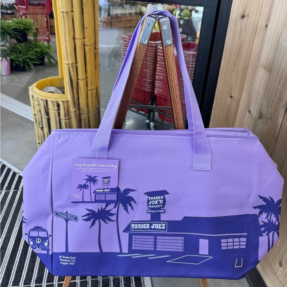 BNWT Trader Joe’s Large Lavender Insulated Bag